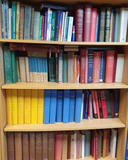 Selection Of Medical Books & Journals £25 per feet