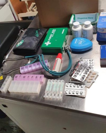 quantity pills cases soft dressing 1st aid cases