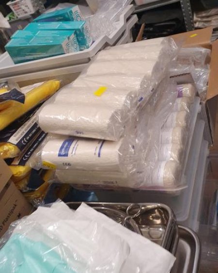 Scalpels plastic in box 