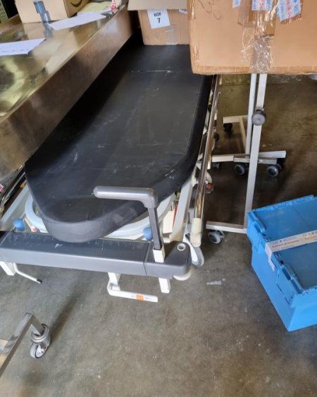 Patient trolley 
