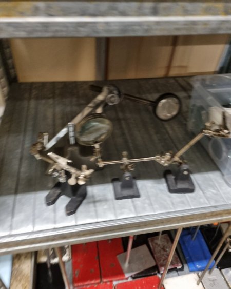 Black base magnifier 