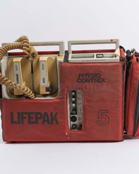 Cased Defibrillator 