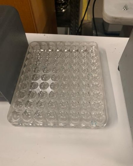 Sample tray