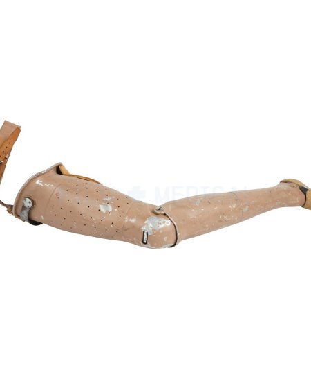 Prosthetic Leg With Waist Belt