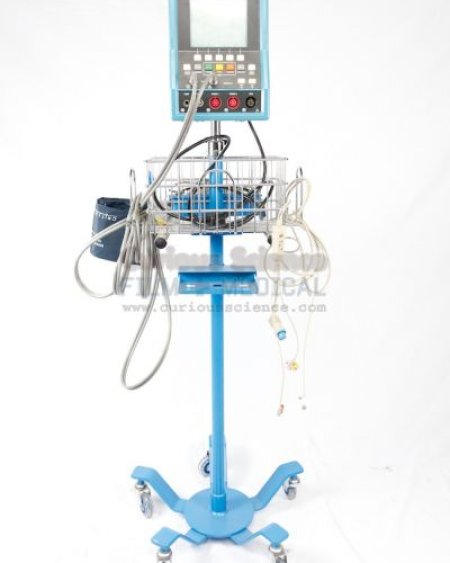 Multi parameter monitor on stand