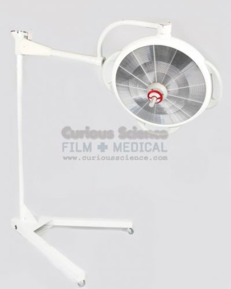 operating light on stand