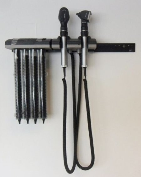 Wall mounted otoscope/ophthalmoscope