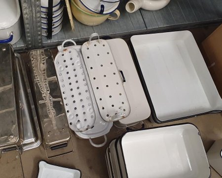 Enamel Steriliser  + lids
