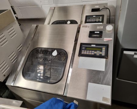 Large steriliser on wheels 