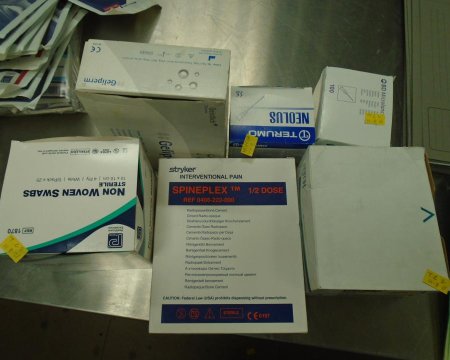 Dressing various, Rolls, pill cups, etc 