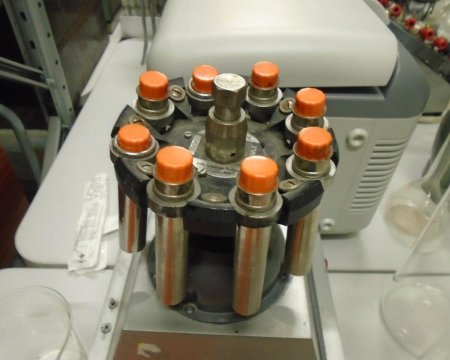 Centrifuge 