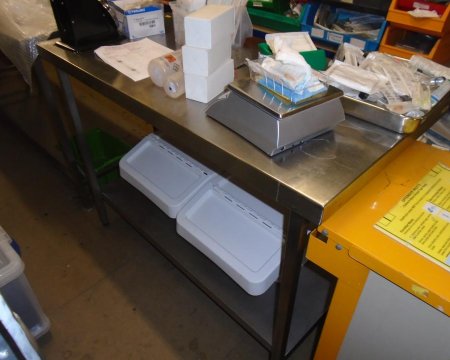 s/s lab table small 