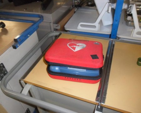 defib red case 