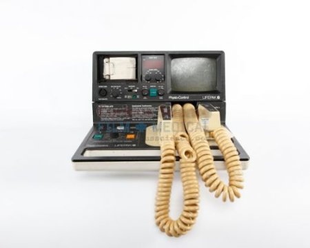 Defibrillator 
