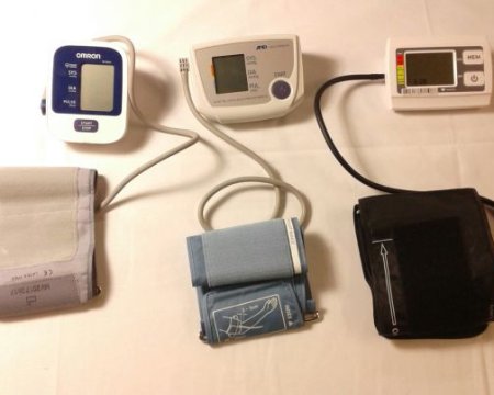 Desk Top Blood Pressure machine (practical)